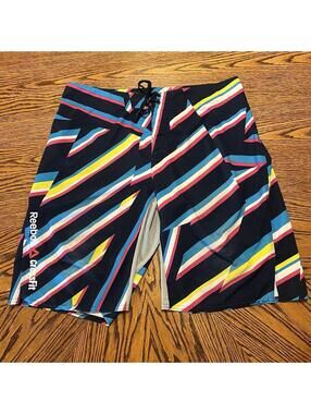 REEBOK CROSSFIT Shorts Men’s Sz Large LG Lightweight Swimsuit Surf Striped